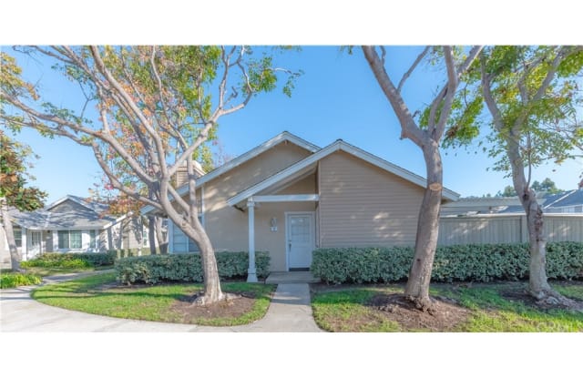 2 Woodfern - 2 Woodfern, Irvine, CA 92614