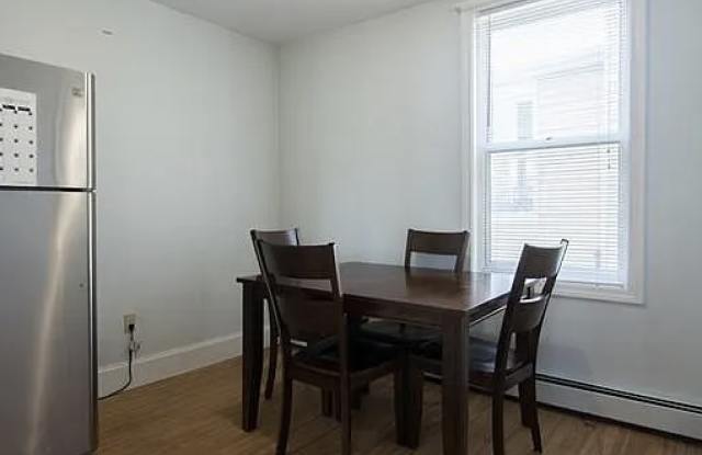 175 Grinnell Street Gallery 4