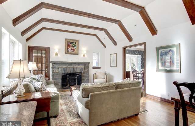1373 LOCUST ROAD NW Gallery 4