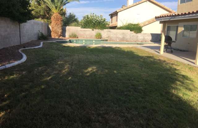 Big Pool Home/Huge Lot/3 car garage/Pets Welcome photos photos
