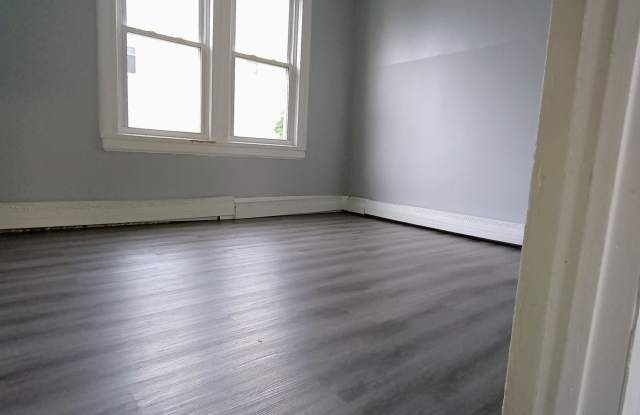 169 Johnson Avenue Gallery 4