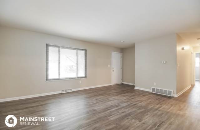 6158 Parkdale Drive Gallery 4