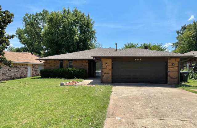 Updated 3 Bedroom 1.5 Bath Home!! photos photos