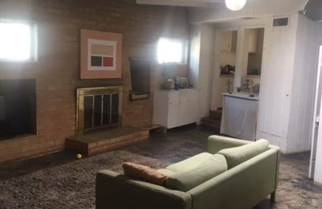 5329 Wilkinson Ave Gallery 2