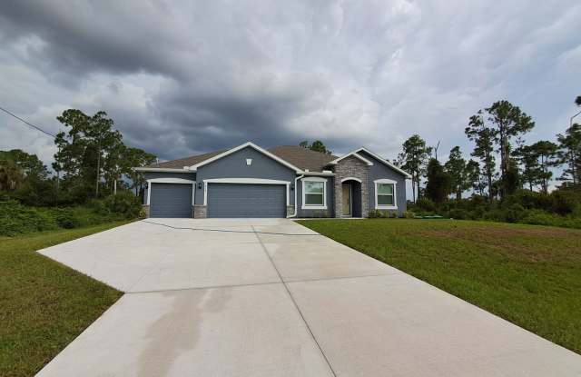 Recently Reduced!!! 3/2 +Den Gallery 3