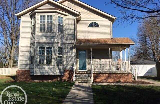 35867 Main - 35867 Main Street, New Baltimore, MI 48047