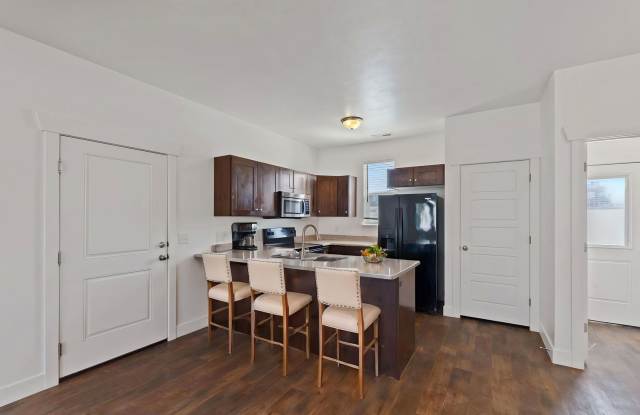 3 Bedroom Tremonton Apartment Home Gallery 4