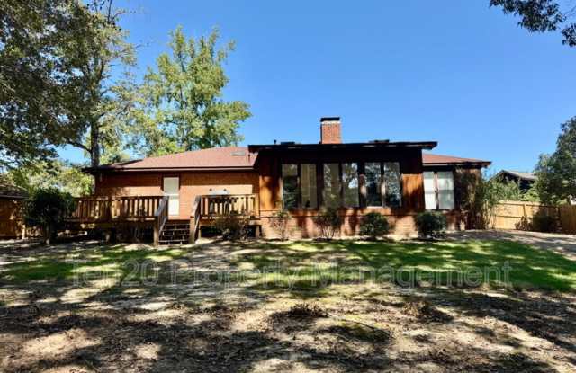 4 South Whisper Court Gallery 2