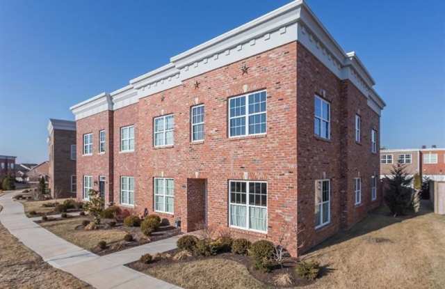 3306 Beacon Gallery 2