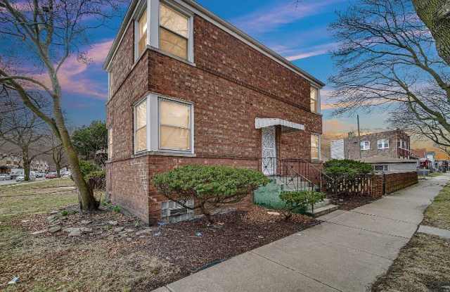 8900 S Dauphin Ave photos photos