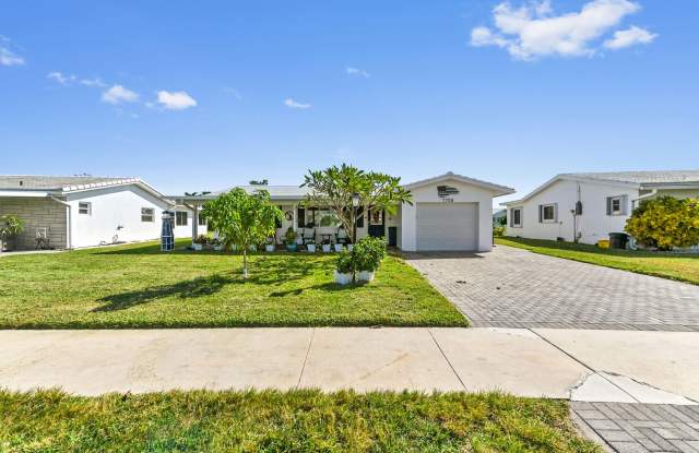 1708 SW 18th Street photos photos
