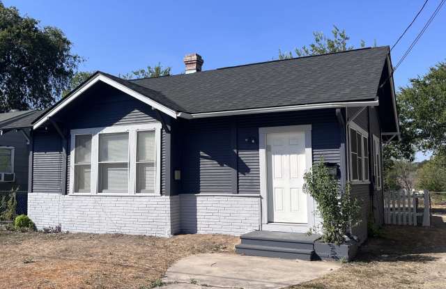 Updated Vintage Vibes Just Minutes from Downtown! photos photos