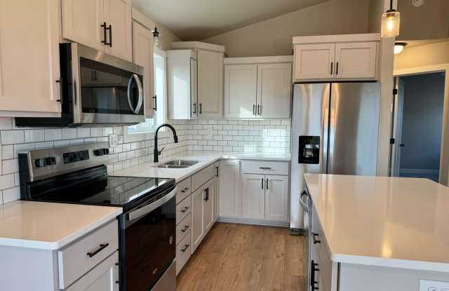 Horace ND - Available Now photos photos