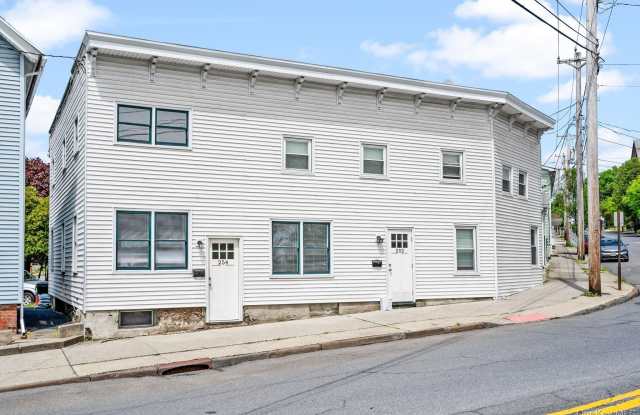 252 Partition Street Gallery 1