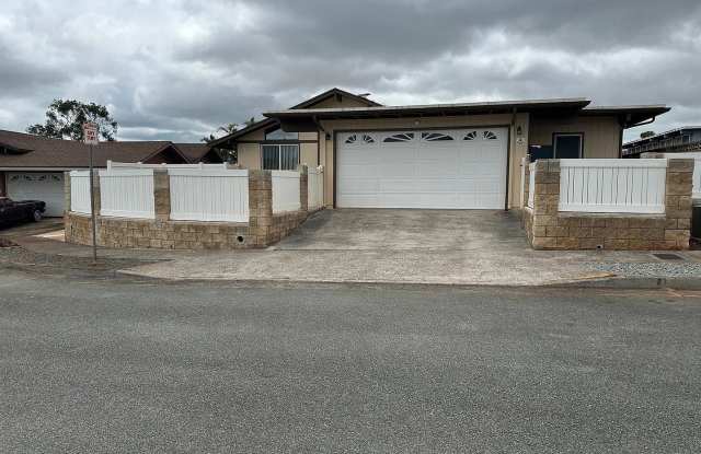Spacious, 4 bedroom 2 bath single family home in Mililani! *First showing on Monday, January 5th at 2pm.* photos photos