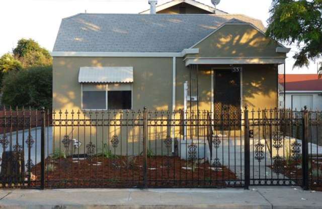 2 Bedroom/ 1 Bathroom Front Unit in Hayward!!! photos photos