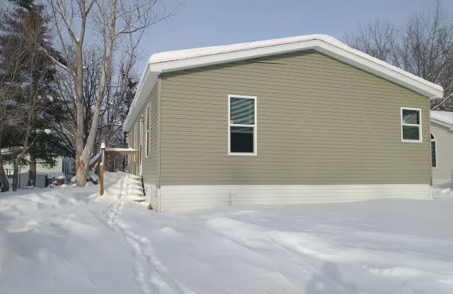 127 - 111th SQ NE - 127 111th Square Northeast, Blaine, MN 55434