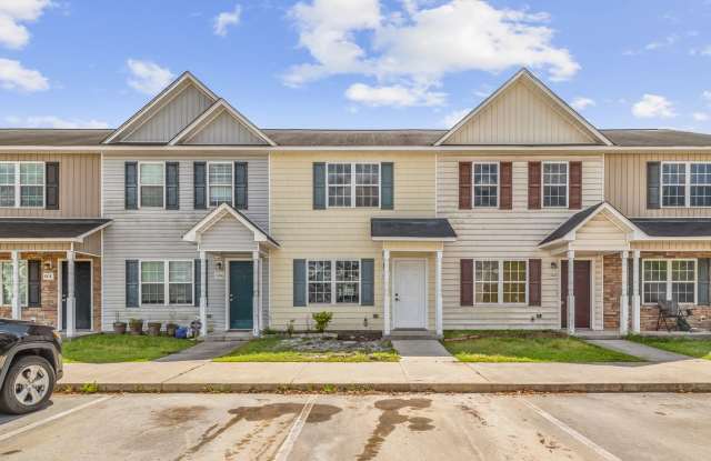 Charming 2-Bedroom 2.5-Bathroom Townhouse with Fenced Yard photos photos