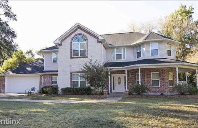 11201 Willow St - 11201 Willow St, Brownsboro, TX 75756