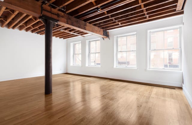 61 N Moore St - 61 North Moore Street, New York City, NY 10013