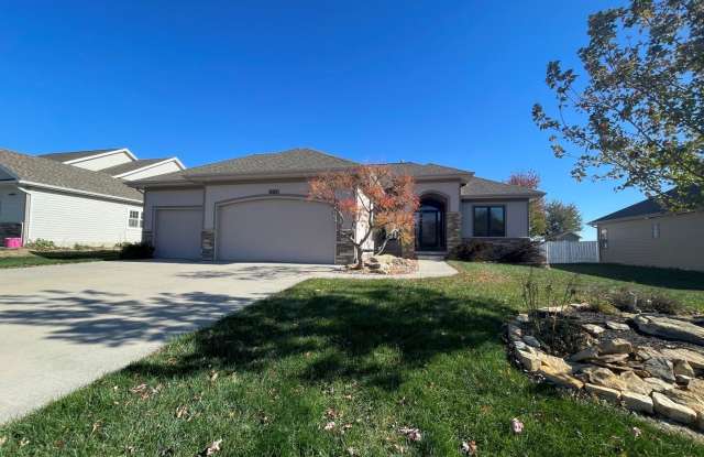 Home for rent in Springfield! photos photos