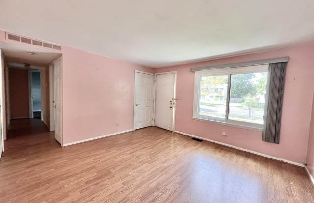 2183 Hemlock Drive Gallery 3