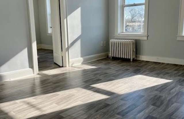 5-7 KELLY PARKWAY - 5 Kelly Parkway, Bayonne, NJ 07002