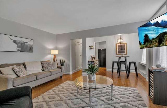 800 W Ferry St Apt 2AA - 800 West Ferry Street, Buffalo, NY 14222
