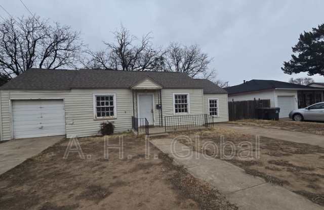 4250 Southwest 14th Avenue photos photos