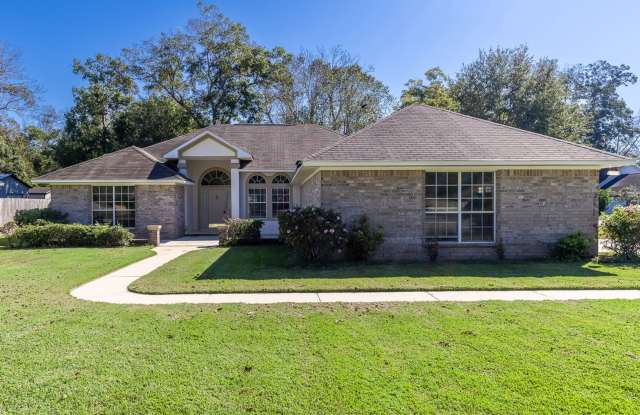 Charming home in Fairhope 3/2 available Now! Gallery 1