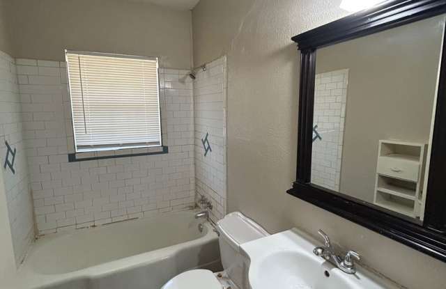 Heart of Waco Home - 1702 West Avenue, Waco, TX 76707