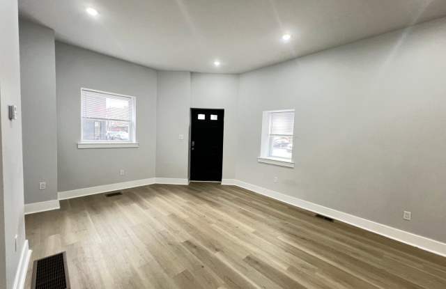 Renovated 4bd/2 bath House with Rear yard!! SECTION 8 ONLY!! Gallery 1