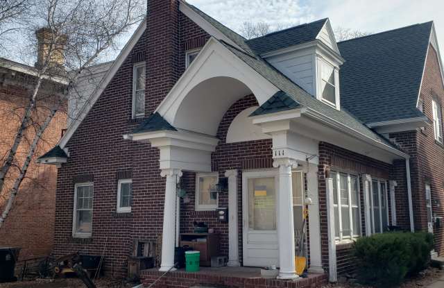 111 E Gilman St photos photos