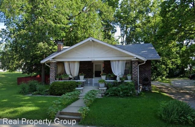 1315 Hinkson Ave - 1315 Hinkson Avenue, Columbia, MO 65201