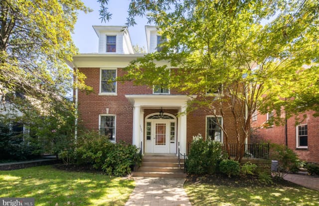 2721 36TH PLACE NW - 2721 36th Place Northwest, Washington, DC 20007