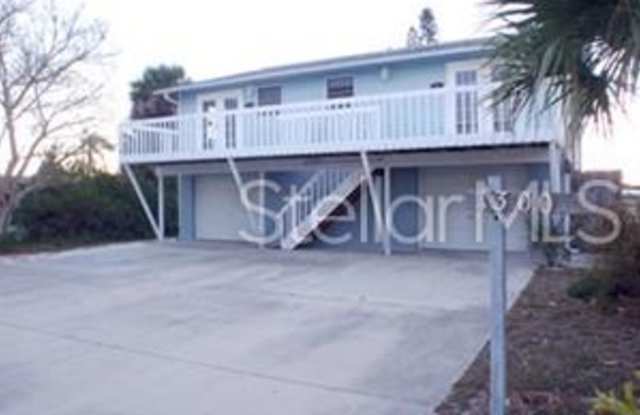 1300 HOLIDAY DRIVE Gallery 2