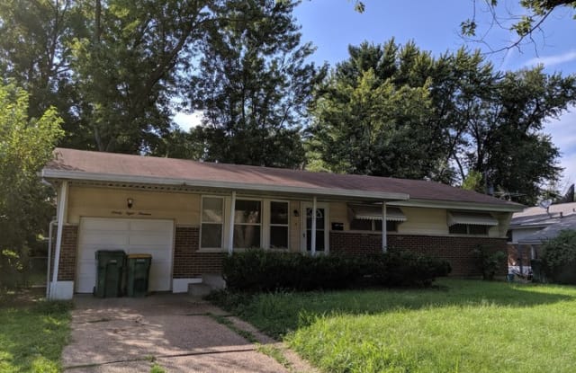 9819 Portage Drive - 9819 Portage Drive, Moline Acres, MO 63136