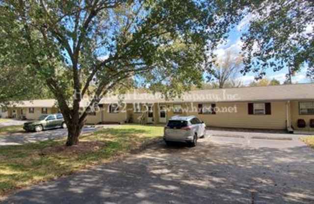 Beacon Hill Apartments | 3463 Valley Road photos photos