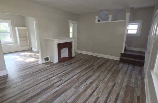 3 BEDROOM MOVE IN READY! Gallery 4