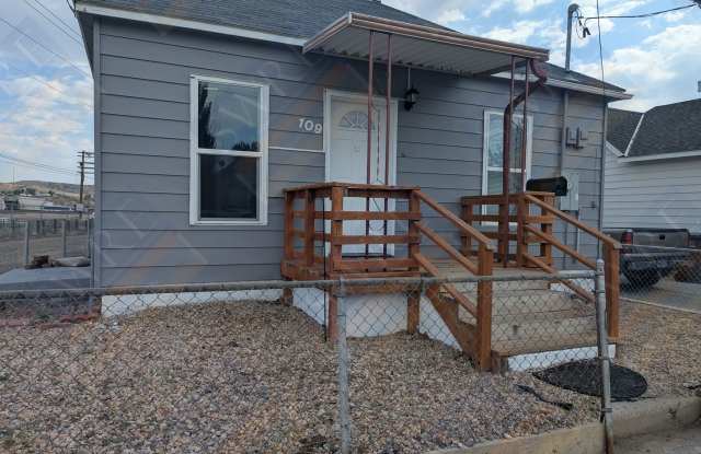 Available now! View Today by calling Rently at 888.883.1193 photos photos