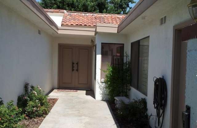 64 Avenida Las Palmas - 64 Avenida Las Palmas, Rancho Mirage, CA 92270