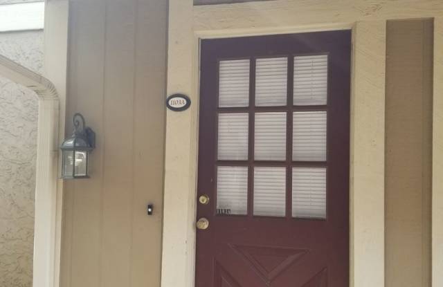 College Station -- 2/1.5 Townhome-Style Fourplex on TAMU Shuttle Route! photos photos