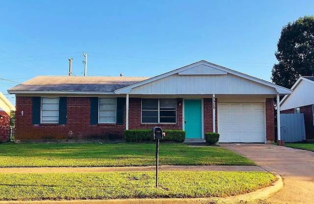 9528 McIntosh Avenue photos photos