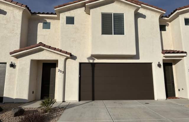 253 N 2480 W photos photos