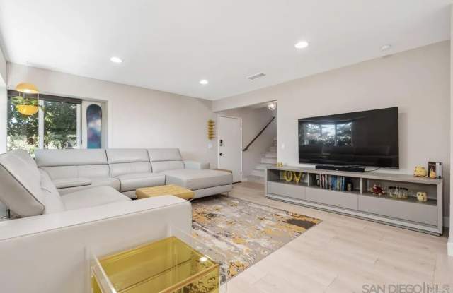 1516 Encino Ave. unit: B photos photos