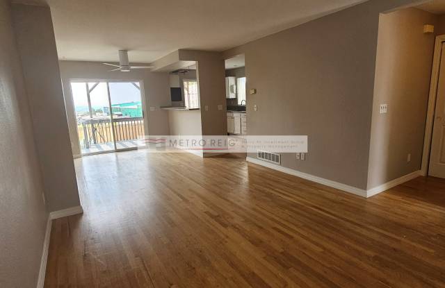 4976 10th Street - 1 Gallery 4