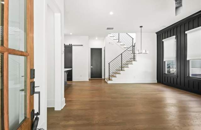 1241 BRIDGES Avenue SW Gallery 4