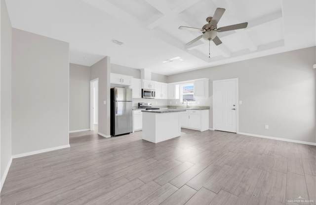 5105 Dahlia Street Gallery 2