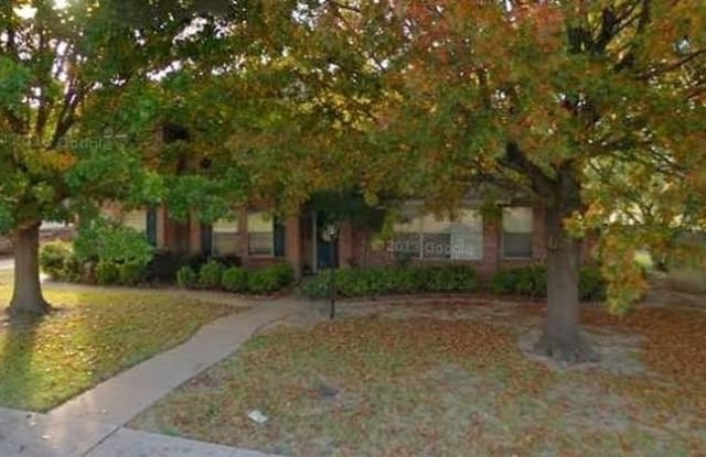 209 Idle Creek Lane - 209 Idle Creek Lane, DeSoto, TX 75115