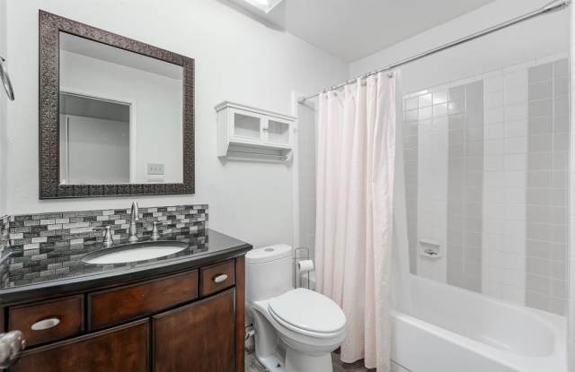 4824 Hamilton Court Gallery 4